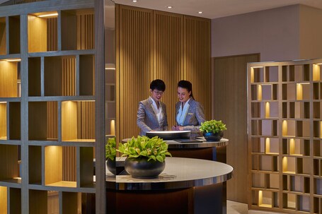 Shangri La Singapore - Image 93