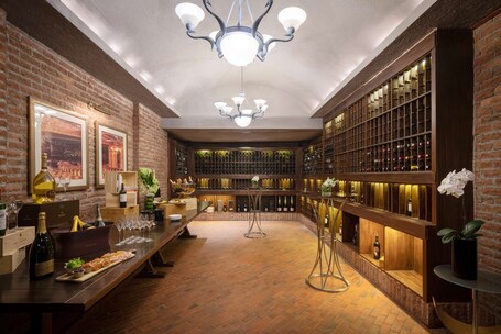 Shangri La Singapore - Image 23