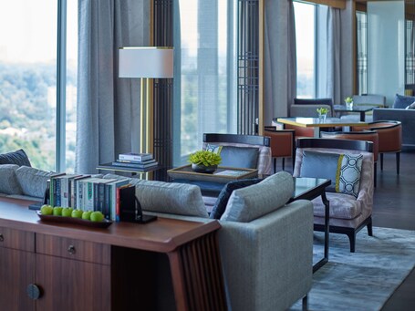Shangri La Singapore - Image 47