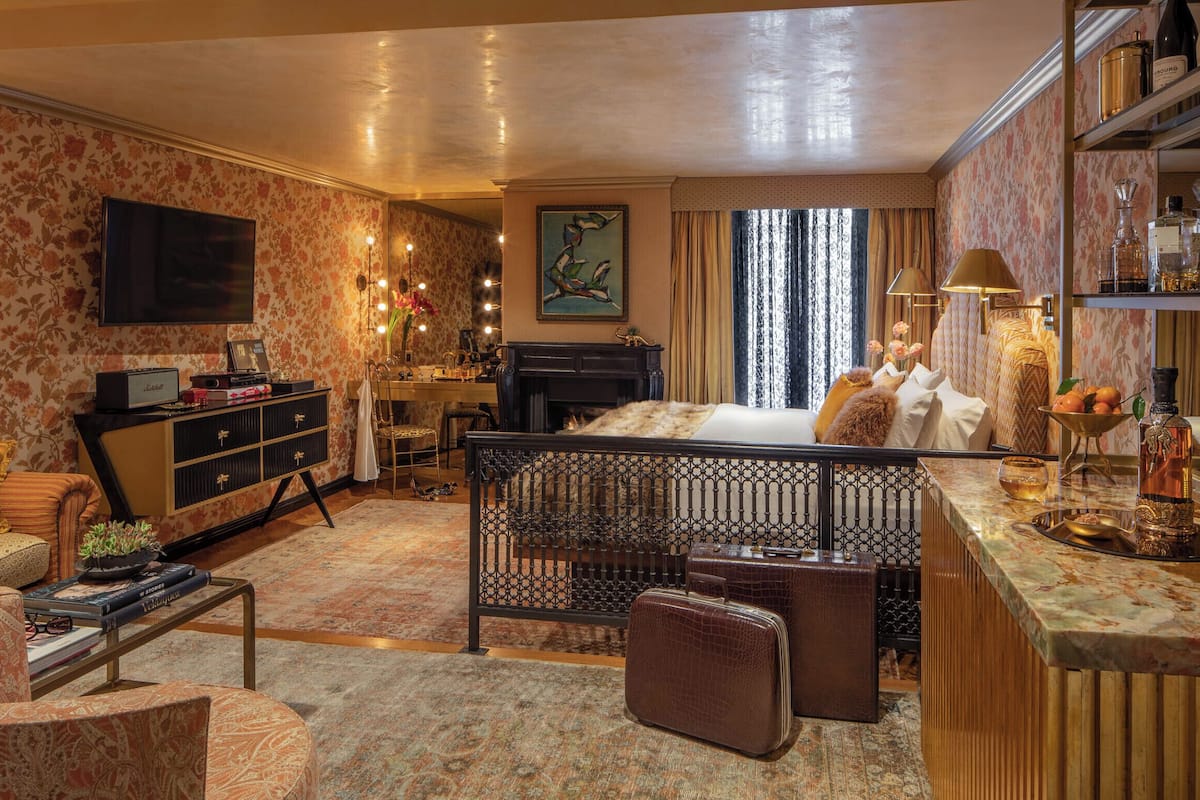 belle de jour | 1 bedroom, egyptian cotton sheets, premium bedding, memory-foam beds