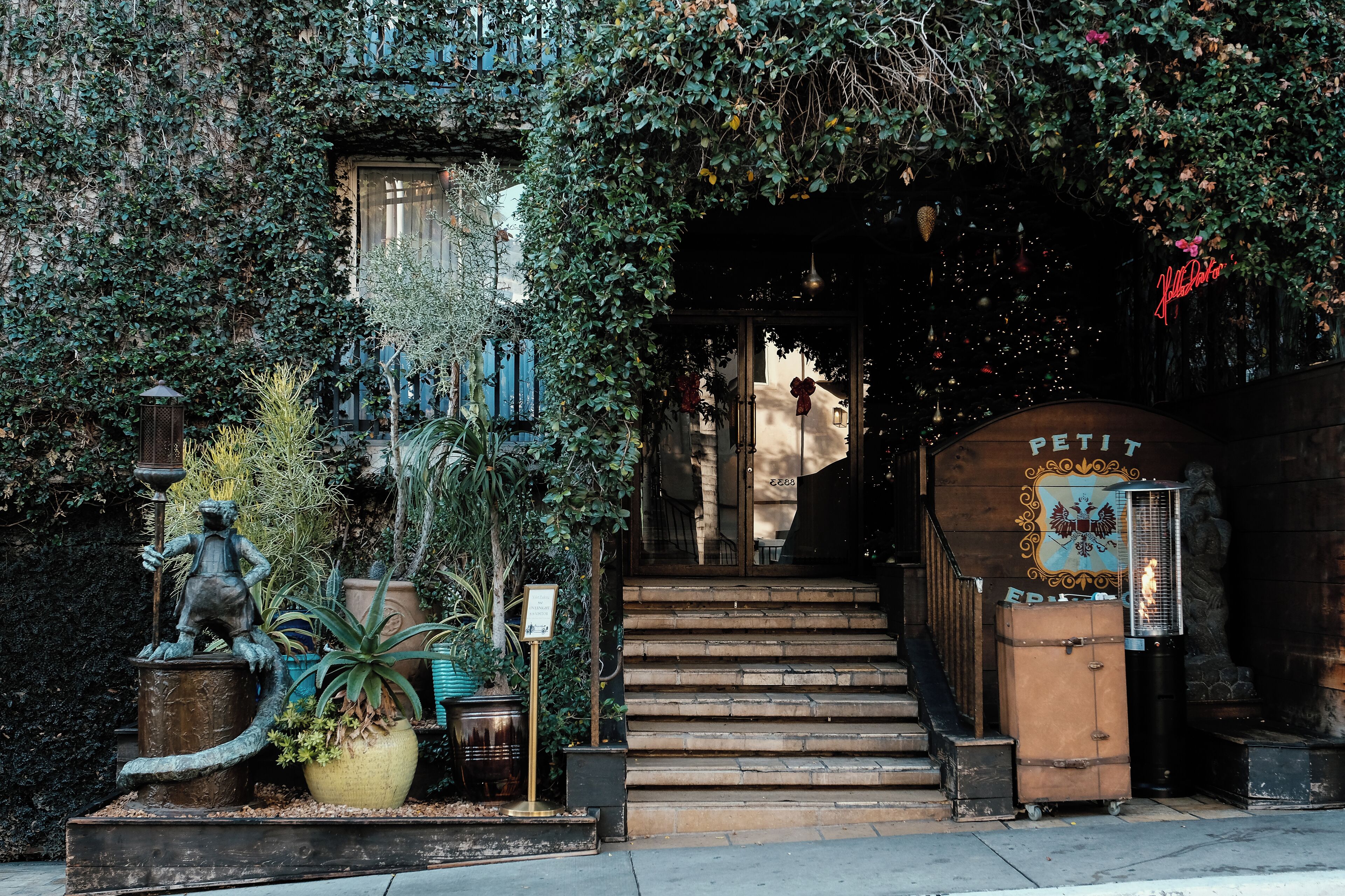 숙박 시설 정면