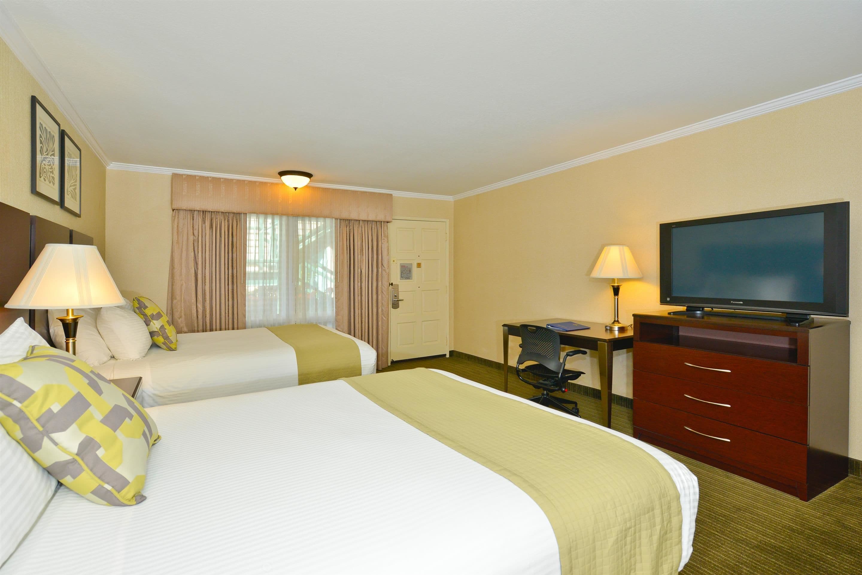 standard room, 2 queen beds, accessible, bathtub | premium bedding, pillow-top beds, in-room safe, individually furnished