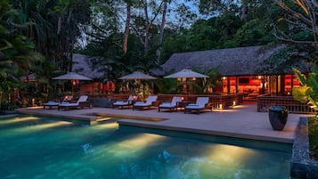 Eigener Pool