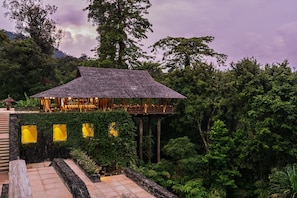 4 restaurants, breakfast, lunch served; local and international cuisine - The Datai Langkawi (Langkawi)