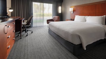 Camas con pillow-top, escritorio y espacio para trabajar con laptop