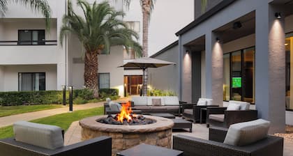 Courtyard by Marriott Fresno