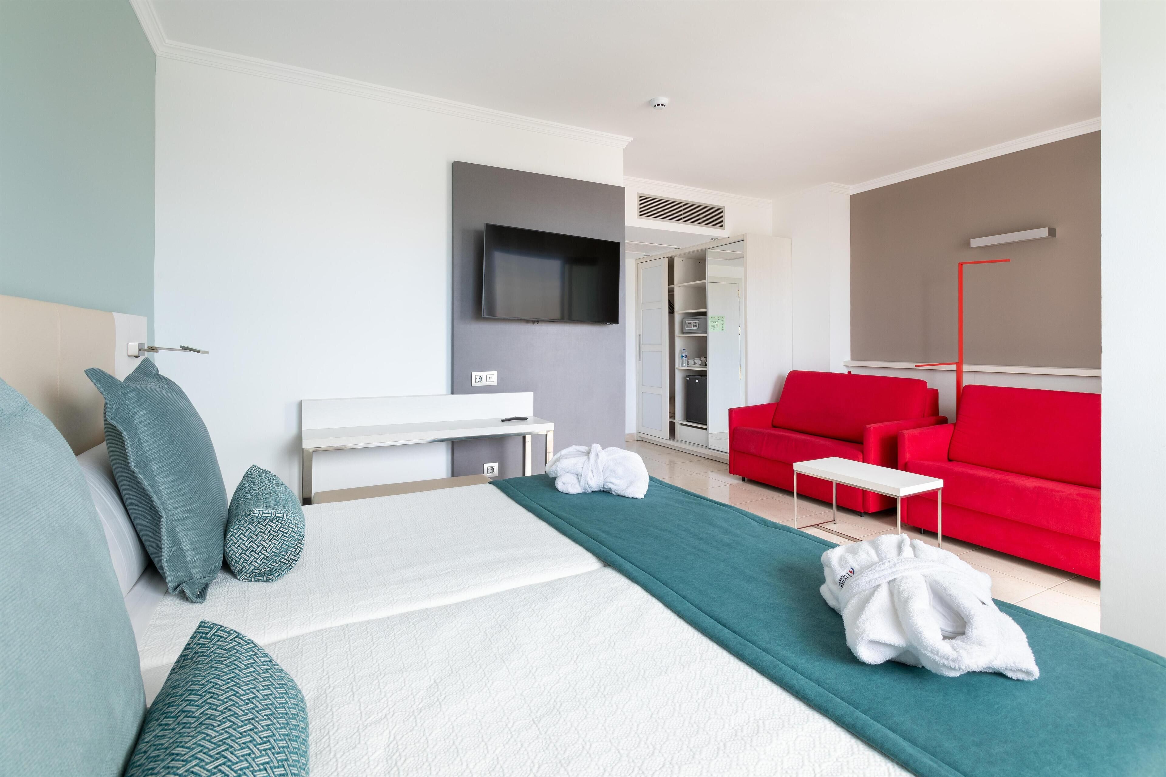 Ropa de cama de alta calidad, minibar y escritorio 