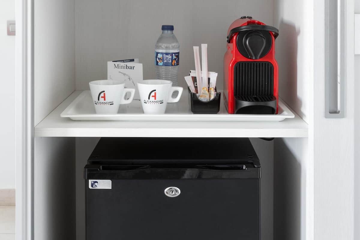 Double Club Alexandre | Premium bedding, minibar, desk, soundproofing