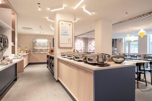 Desayuno buffet incluido todos los días