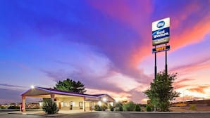 A Best Western hotel with a sign indicating WIFI availability. - Best Western Deming Southwest Inn (Deming)