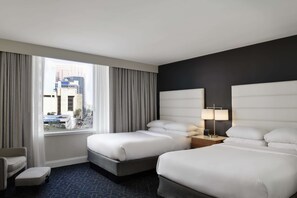 Premium bedding, pillow-top beds, in-room safe, desk - Hotel Tampa Riverwalk (Tampa)