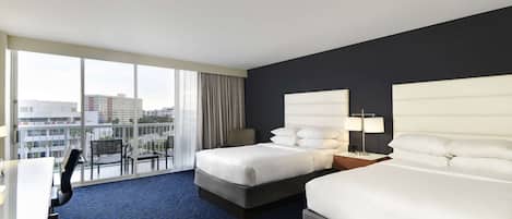 Ropa de cama de alta calidad y camas con pillow-top