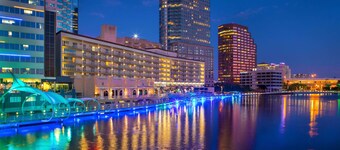 Hotel Tampa Riverwalk