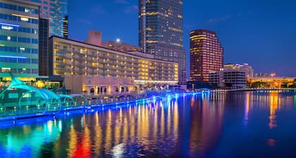 Hotel Tampa Riverwalk