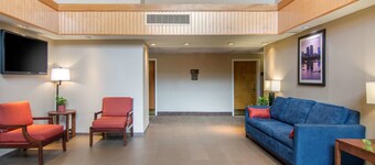 切斯特-里奇蒙南凱富酒店