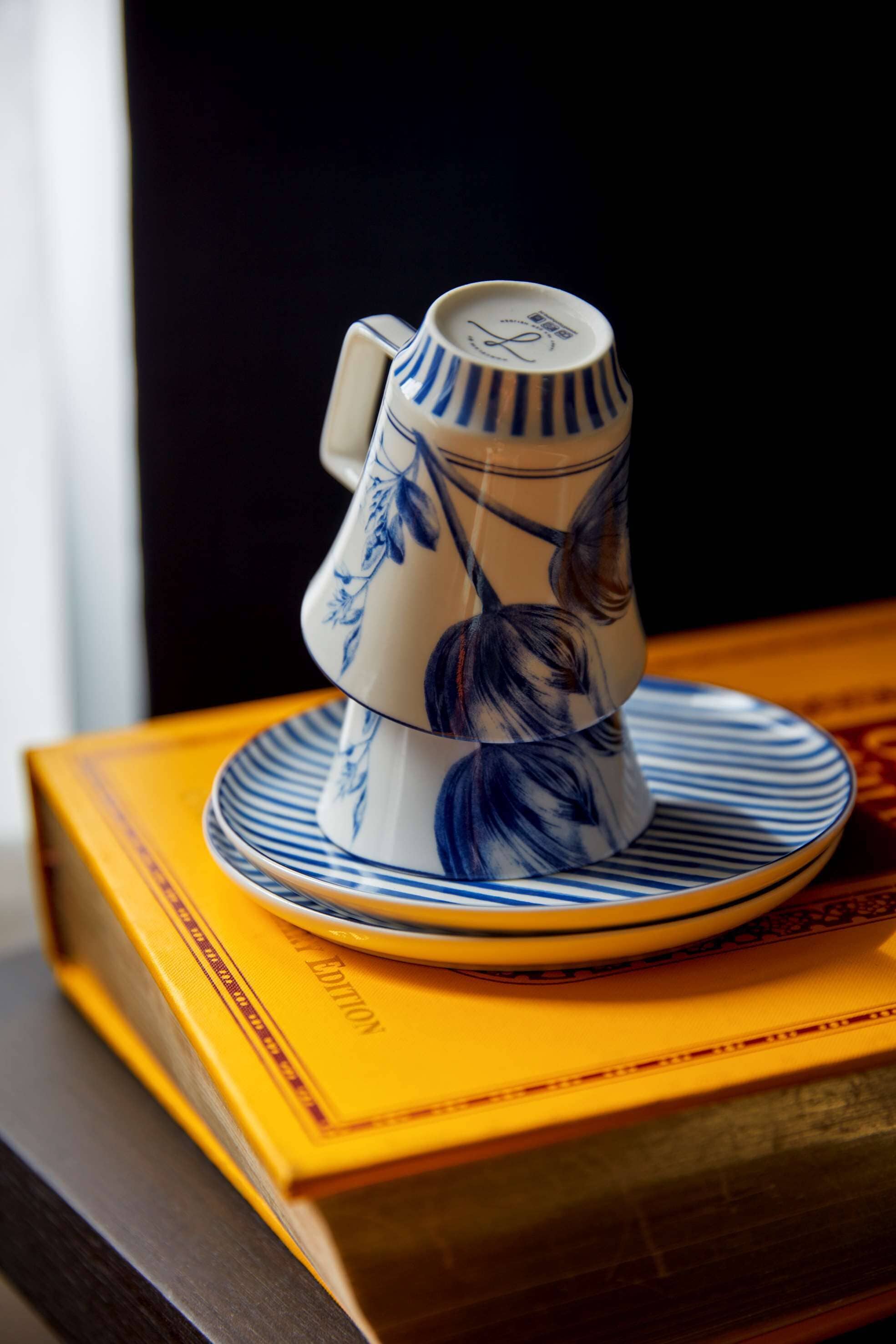 deluxe double room | coffee and/or coffee maker