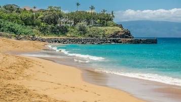 Pantai di sekitar dan antar-jemput gratis ke pantai