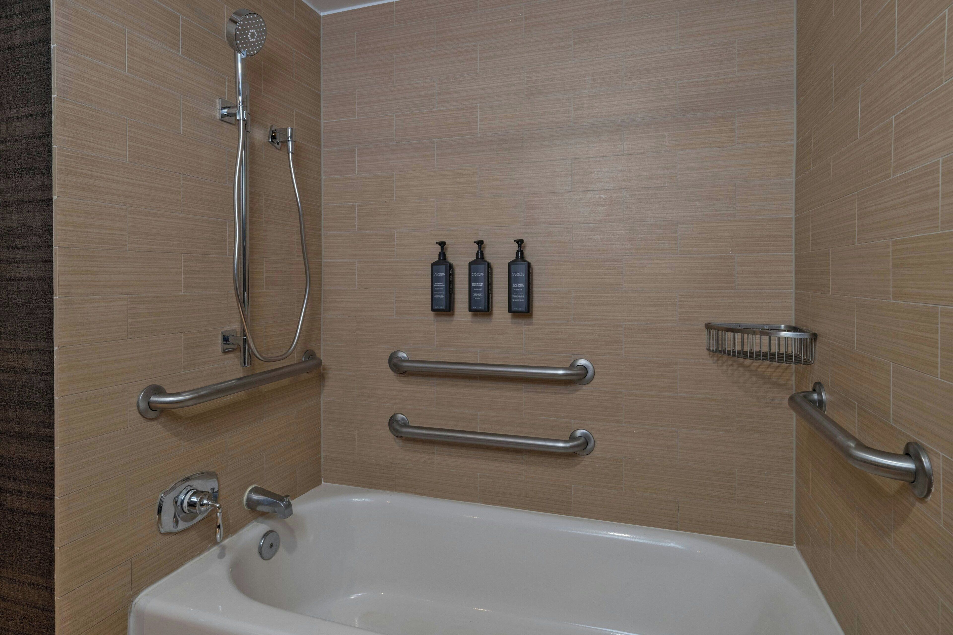 combined shower/bathtub, free toiletries, hair dryer, towels