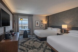 Premium bedding, in-room safe, individually decorated