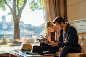 Sala de estar en el lobby