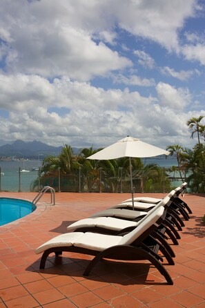 Outdoor pool, pool loungers