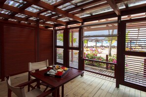 Premium bedding, minibar, in-room safe, blackout curtains - Hotel Bakoua Les Trois Ilets (Trois-Ilets)