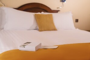 Premium bedding, minibar, in-room safe, blackout curtains - Hotel Bakoua Les Trois Ilets (Trois-Ilets)