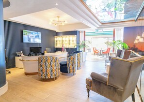 Reception - Peninsula All-Suite Hotel by Dream Resorts (Cape Town)