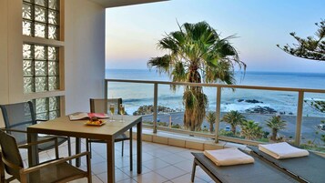 Suite, 2 Bedrooms | Premium bedding, down comforters, in-room safe, desk