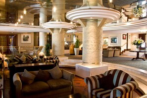 Lobby - Peninsula All-Suite Hotel by Dream Resorts (Cape Town)