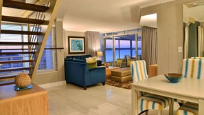 Premium bedding, down comforters, in-room safe, desk - Peninsula All-Suite Hotel by Dream Resorts (Cape Town)