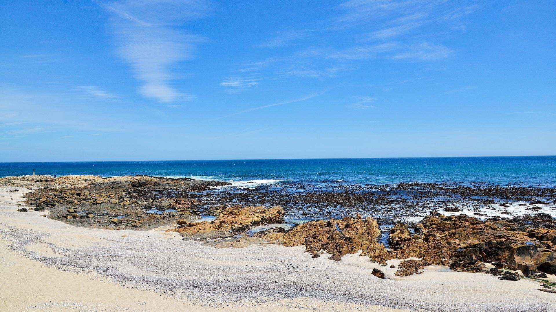 Beach nearby, free beach shuttle, beach umbrellas, beach towels