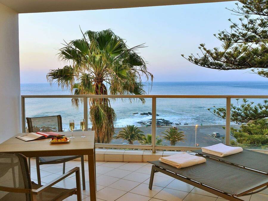 Suite, 2 soverom | Sengetøy av topp kvalitet, dundyner, safe på rommet og skrivebord