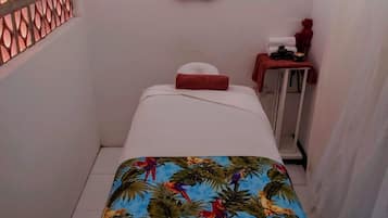 Tratamientos corporales, masajes de tejido profundo y masajes suecos