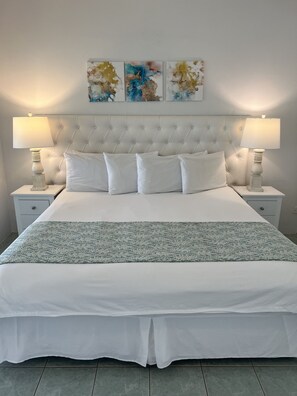 Classic Suite | In-room safe, blackout drapes, iron/ironing board, free WiFi