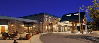 Delta Hotels by Marriott Helena Colonial