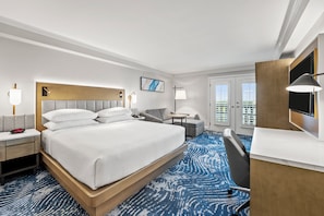 Premium Room, 1 King Bed | Premium bedding, pillow-top beds, in-room safe, desk