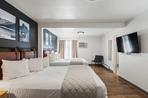 Habitación individual, 2 camas de matrimonio, no fumadores | Ropa de cama de alta calidad, cortinas opacas, wifi gratis