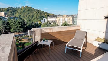 1 slaapkamer, donzen dekbedden, een minibar, een kluis op de kamer