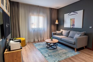 1 bedroom, down duvets, minibar, in-room safe