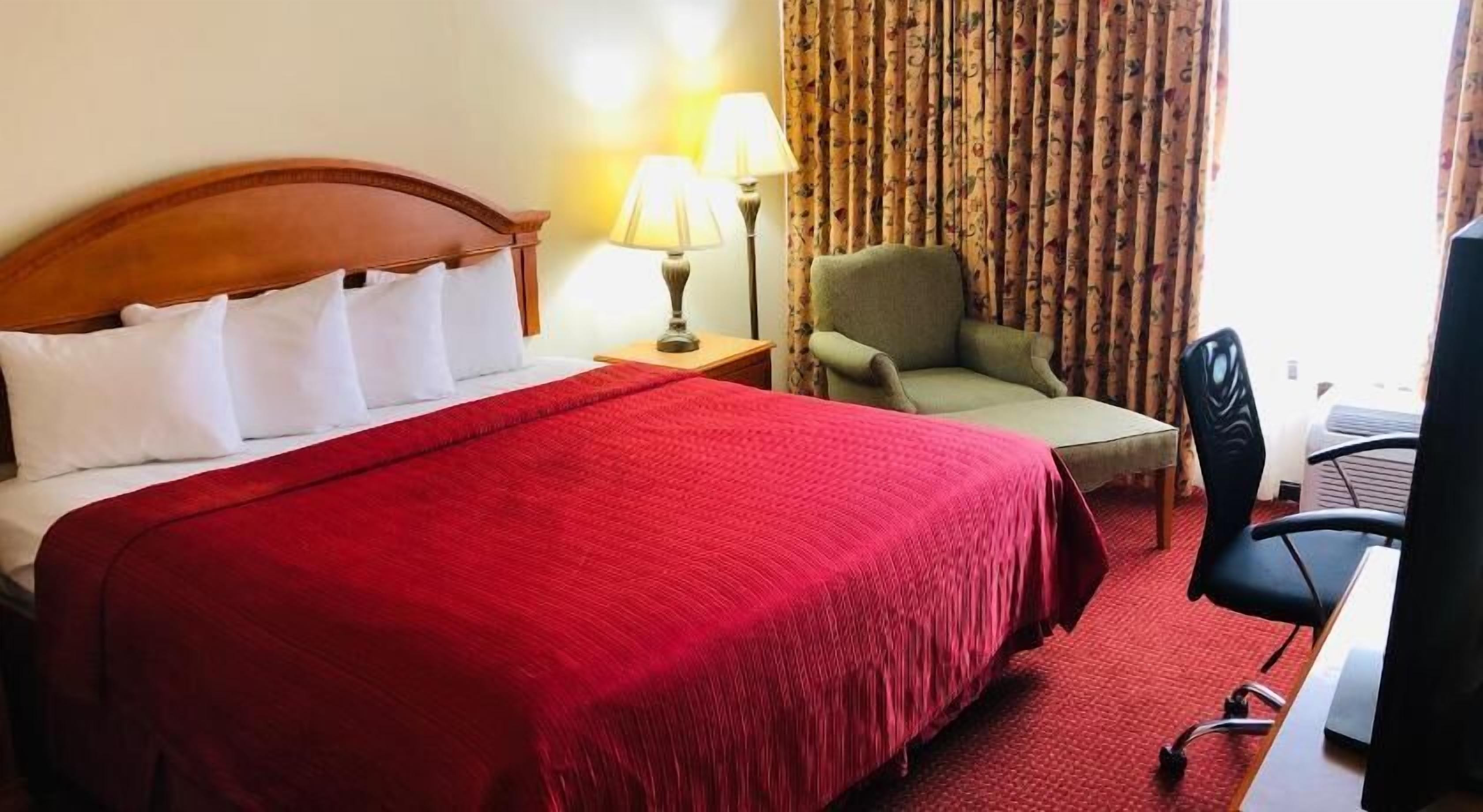 Premium bedding, pillowtop beds, in-room safe, individually decorated