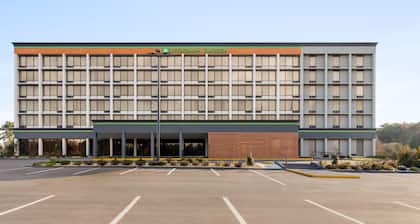 Wyndham Garden Atlanta Airport