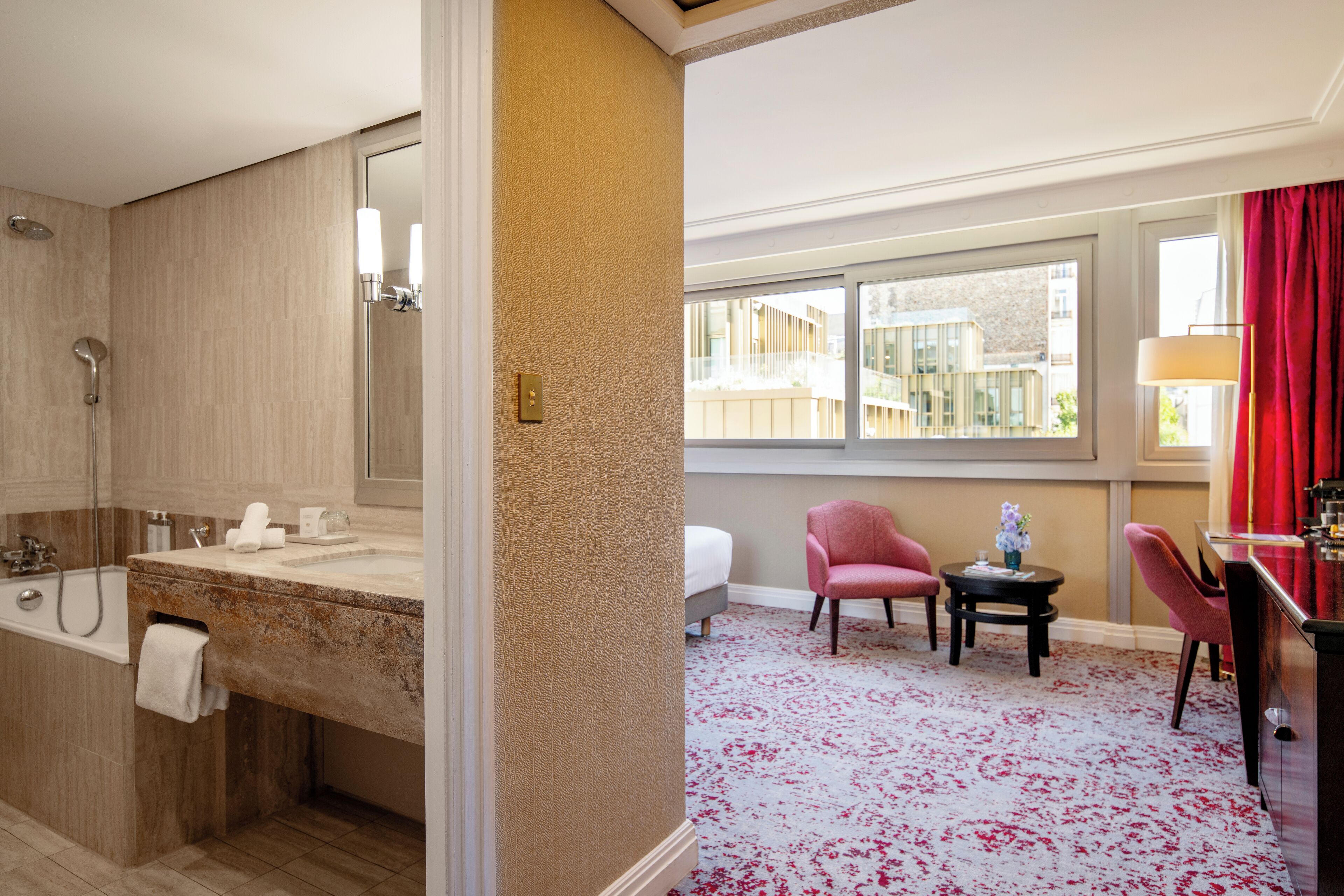 Photo - Warwick Champs-Elysées Paris