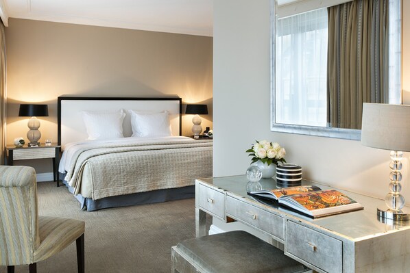 Suite (Champs Elysées) | Premium bedding, minibar, in-room safe, desk