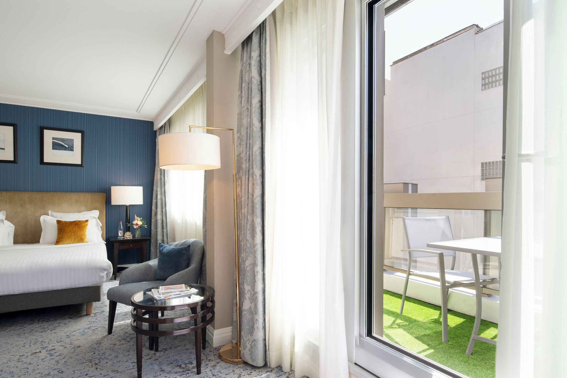 Photo - Warwick Champs-Elysées Paris