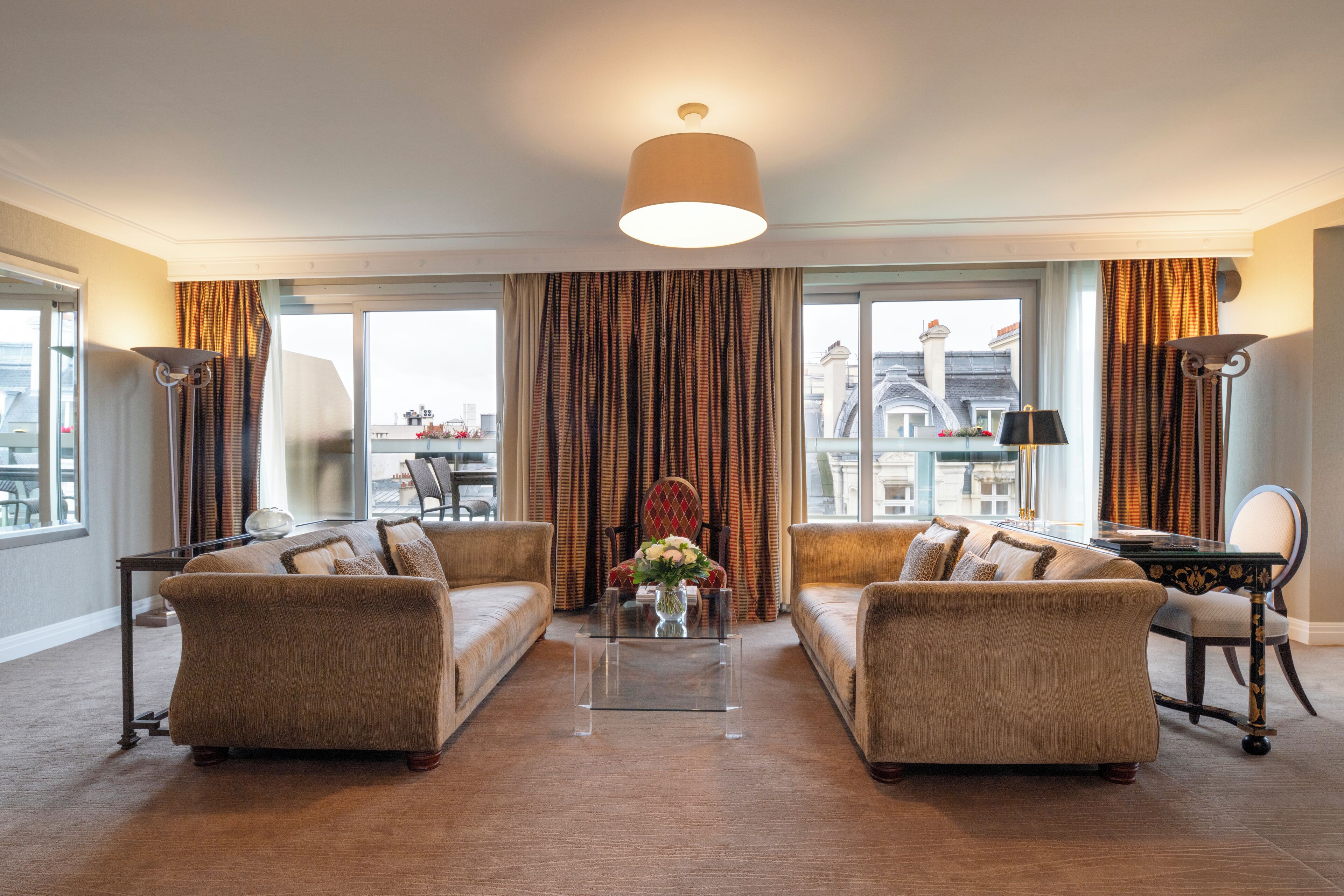 Photo - Warwick Champs-Elysées Paris