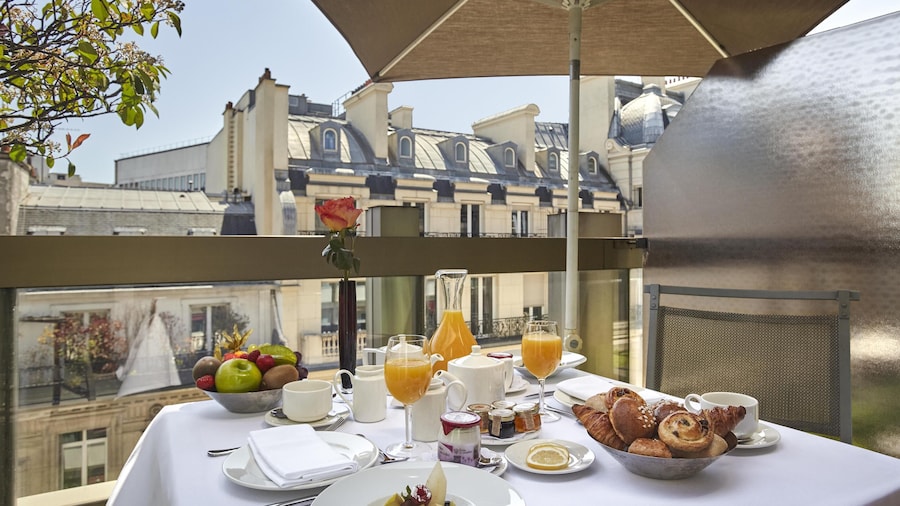 Warwick Champs-Elysées Paris