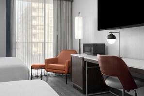 Pillowtop beds, in-room safe, desk, blackout drapes