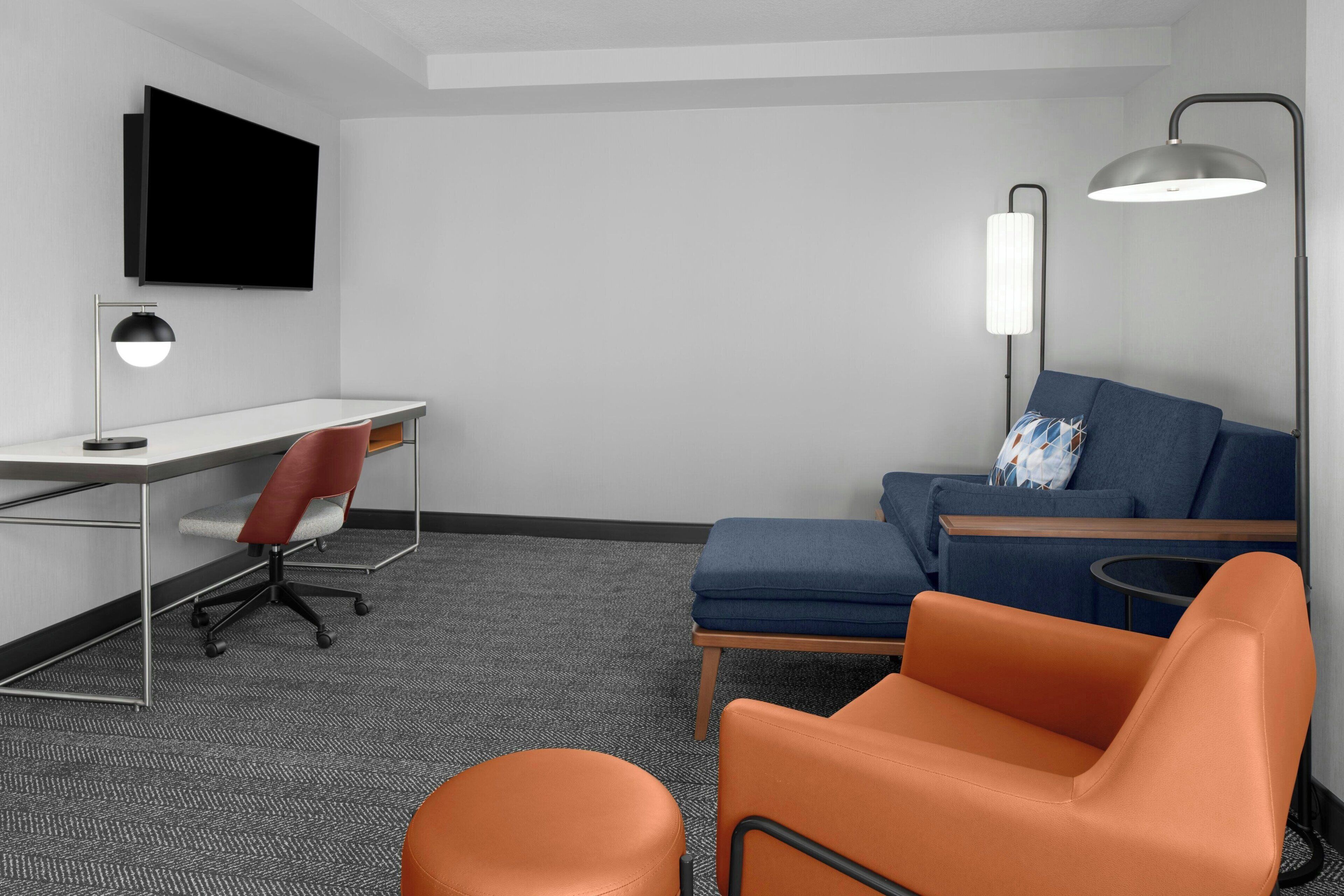 flat-screen tv, pay films