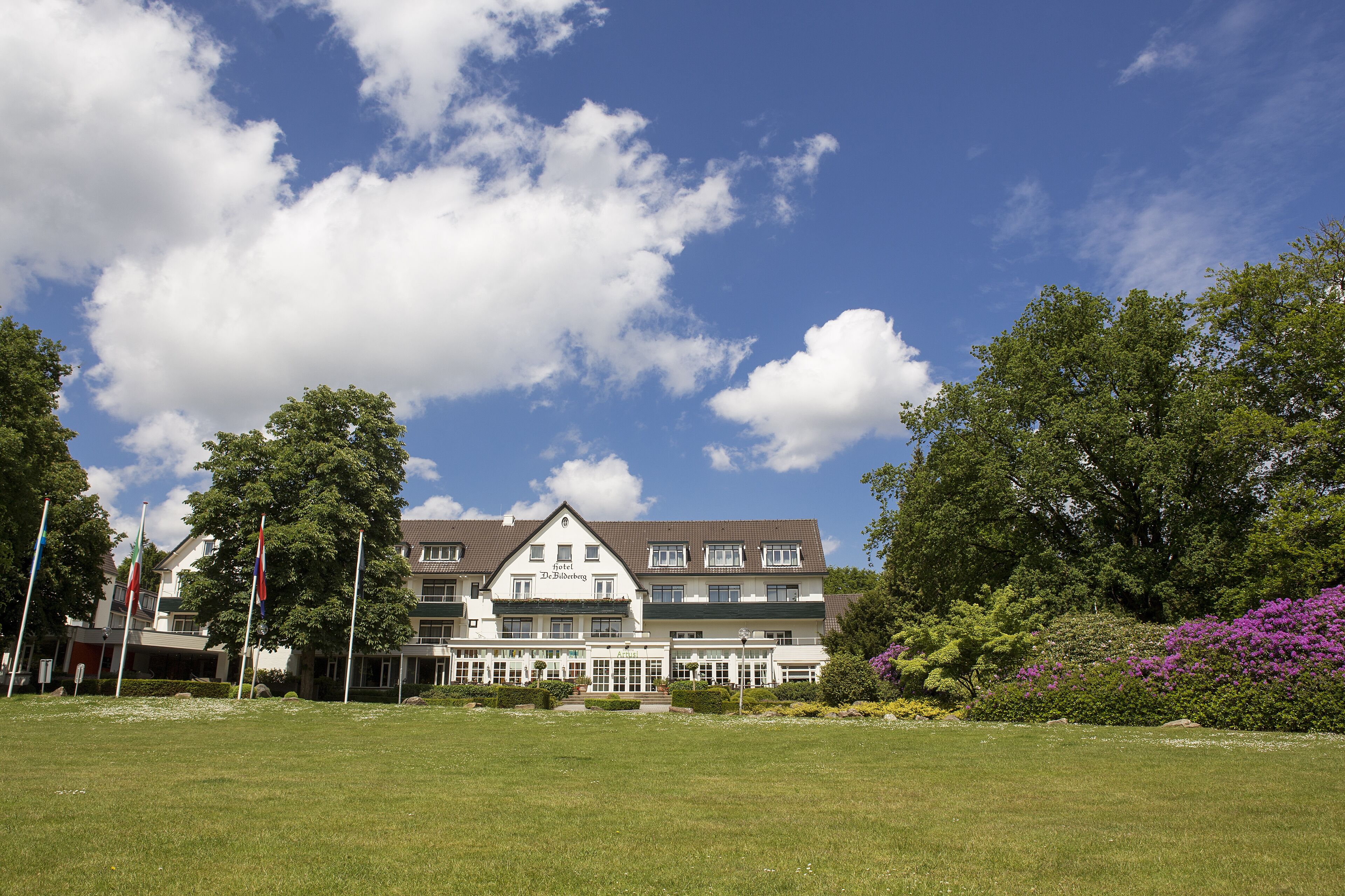 children’s play area – outdoor